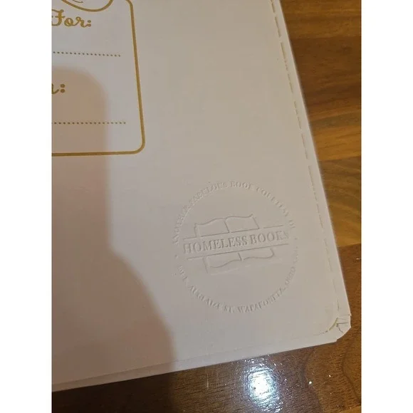 An Itty Bittys Storybook - Krypto's Around The World Chase Book Only - Picture 8 of 8